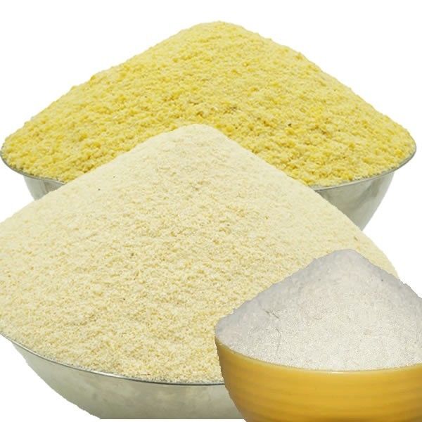 Ground grain and flour in bowls
