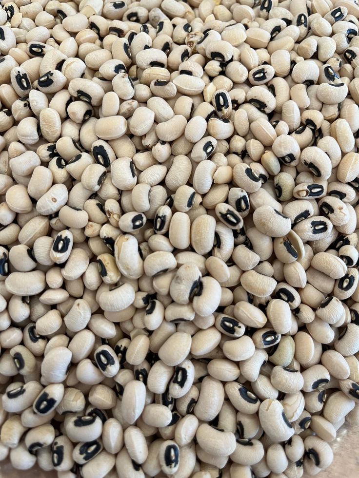 Black-eyed beans in bulk